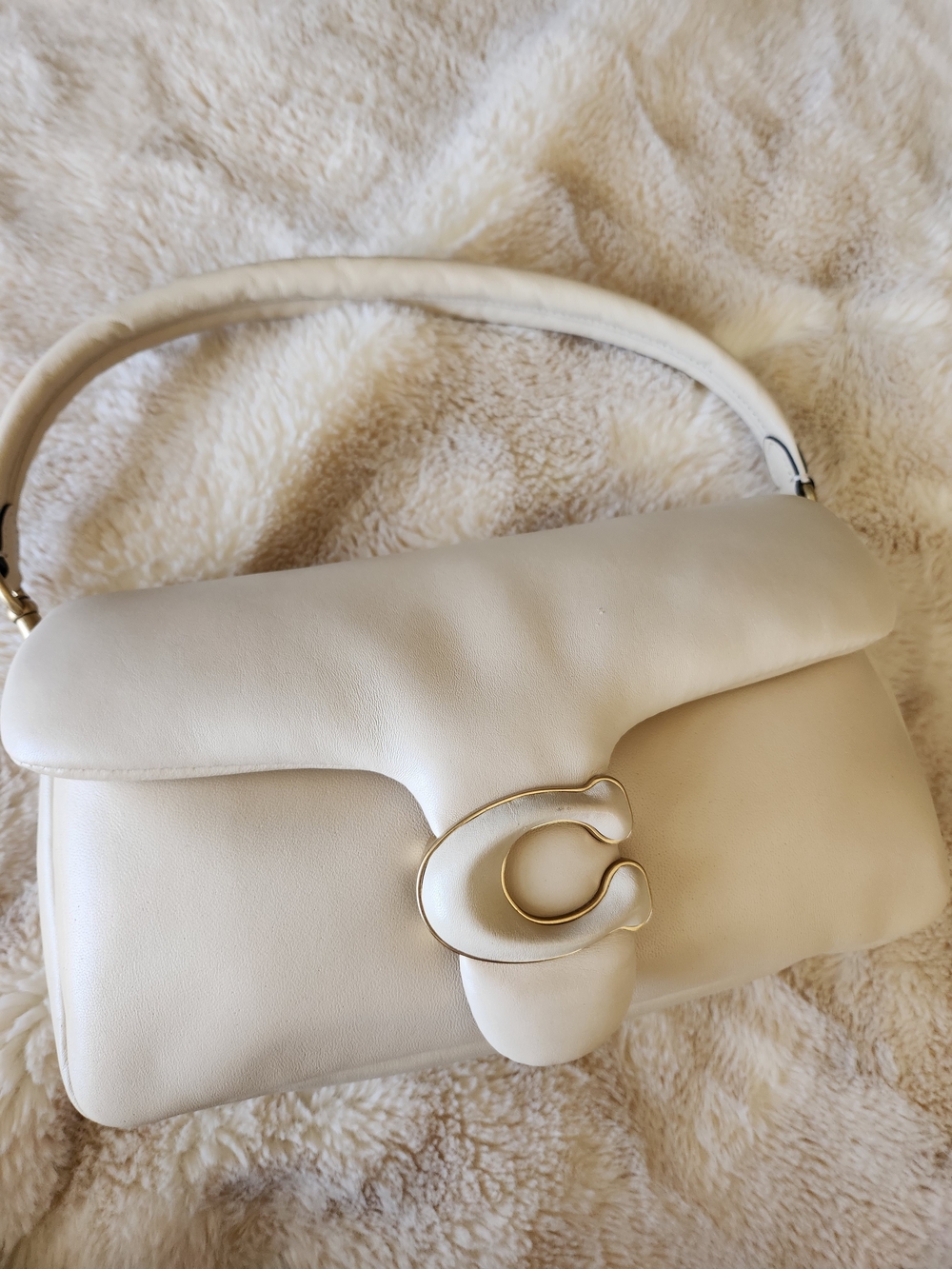 Coach Cream Leather Shoulder Bag with Gold Turnlock C